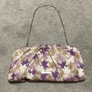 Floral clutch